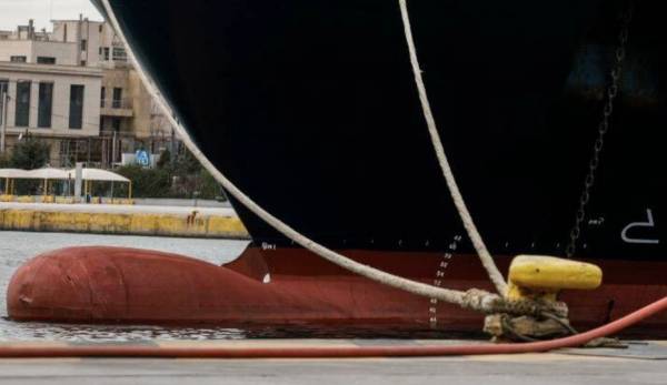 Δεμένα τα πλοία στα λιμάνια - Πανελλαδική απεργία της ΠΝΟ στις 3 Ιουνίου