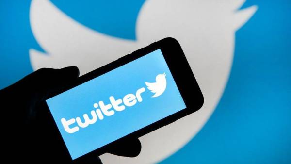 «Βουτιά» για τη μετοχή του Twitter μετά το «ναυάγιο» της συμφωνίας των 44 δισεκ. δολαρίων με τον Έλον Μασκ