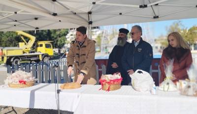 Το έθιμο της ευλογίας του Χριστόψωμου στη Μεσσήνη