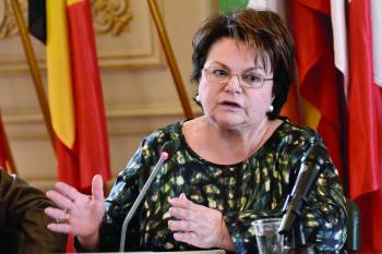 Νίκη Τζαβέλα: &quot;To στοίχημα είναι πώς θα οργανωθούμε ως χώρα&quot;
