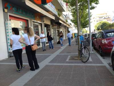 Χωρίς μάσκα από σήμερα σε εσωτερικούς χώρους - Επαγγελματίες της Καλαμάτας σχολιάζουν την κατάργησή της μετά από 2 χρόνια