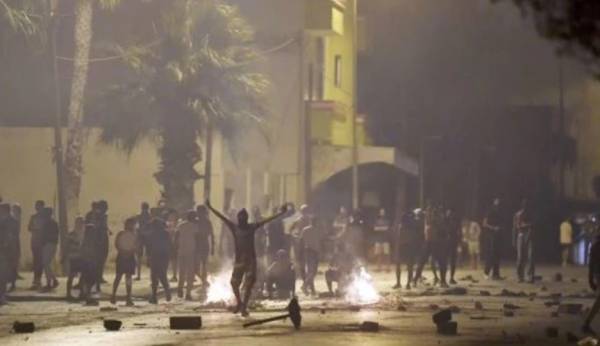 Τυνησία: Επεισοδιακές οι διαδηλώσεις κατά της αστυνομικής βίας