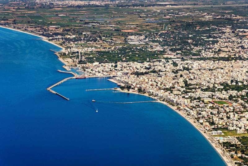 Δημοτικό Συμβούλιο Καλαμάτας: Καταρχήν “ναι” στην τουριστική επένδυση στον Μπουρνιά