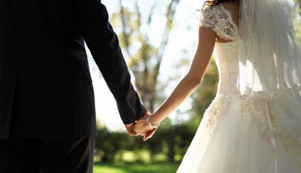 293 γάμοι και 112 σύμφωνα συμβίωσης το 2022 στον Δήμο Καλαμάτας