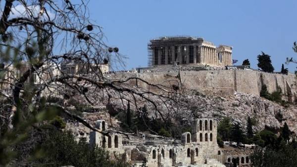 New York Times: Η Ελλάδα ξεπέρασε κάθε πρόβλεψη στην αντιμετώπιση της πανδημίας