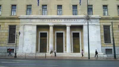 Η ΤτΕ καταγράφει ισχυρή πιστωτική επέκταση το 2025, με πτώση επιτοκίων και άνοδο καταθέσεων