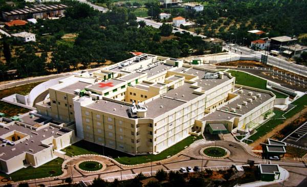 Φιλιππινέζος ναυτικός με ελικόπτερο στο Νοσοκομείο Καλαμάτας
