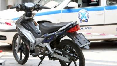 Ανήλικοι έκλεψαν μηχανάκι στην Καλαμάτα