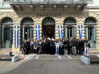 Μαθητές και εκπαιδευτικοί από τη Βουδαπέστη στην Καλαμάτα