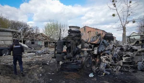 Ουκρανία: Ανελέητοι βομβαρδισμοί ανατολικά και νότια- Επιχείρηση διάσωσης από το Αζοφστάλ (βίντεο)