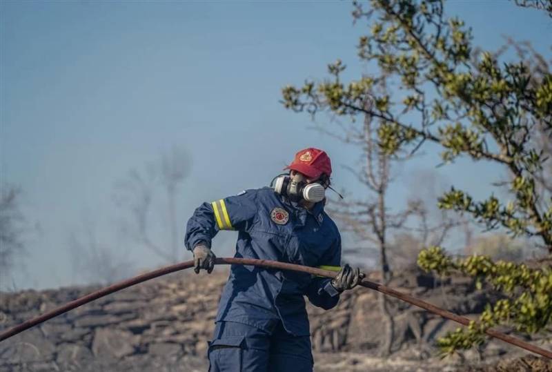 Σε εξέλιξη πυρκαγιά στη Σέριφο - Μήνυμα του 112 για απομάκρυνση των κατοίκων