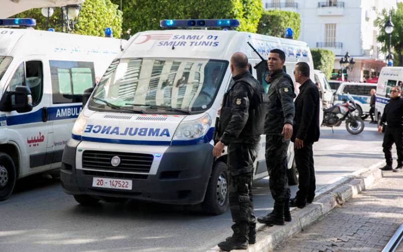 Βομβιστής - καμικάζι ανατινάχθηκε μπροστά σε αστυνομικούς στη Τυνησία