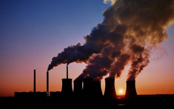ΕΕ: Συμφωνία για μείωση των εκπομπών διοξειδίου του άνθρακα κατά 55% μέχρι το 2030