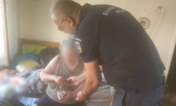 Σέρρες: Ηλικιωμένη πήρε το «100» για να την βοηθήσουν να πιει λίγο νερό