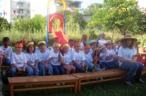 14o Νηπιαγωγείο Καλαμάτας: «Ολης της γης τα παιδιά μια αγκαλιά»