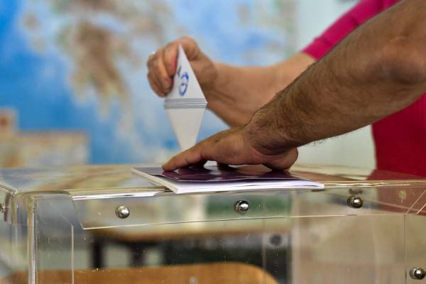 Εκλογές στην Ελλάδα: Όταν οι εκλογείς έριχναν &quot;δαγκωτό&quot; και &quot;μαύριζαν&quot; υποψηφίους