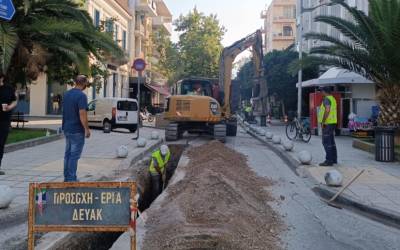 Νέα έργα της ΔΕΥΑΚ φέρνουν ρυθμίσεις στην κυκλοφορία - Εκτεταμένες παρεμβάσεις σε τέσσερις περιοχές της Καλαμάτας