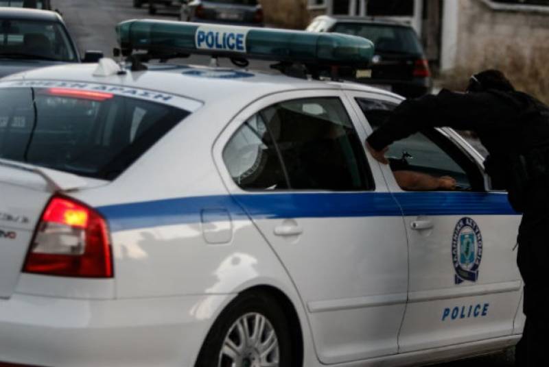 Συλλήψεις για παράνομο υπαίθριο εμπόριο στη Χαλκιδική