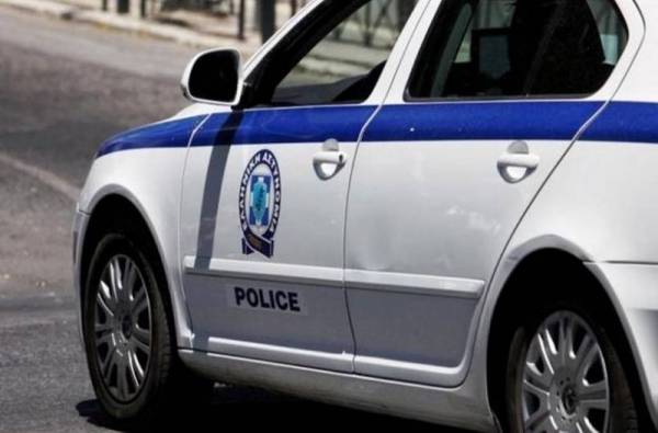 Εκλεψαν πορτοφόλι μέσα από αυτοκίνητο στο Ασπρόχωμα