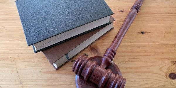 Απόφαση-σταθμός: Δικαστήριο δίνει δώρα και επιδόματα σε 13 υπαλλήλους