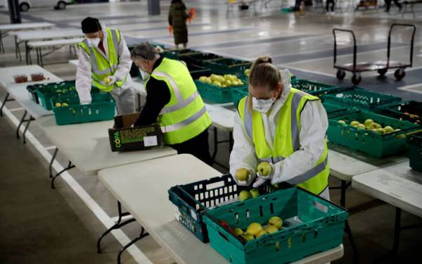 Ο κορονοϊός χτυπά τις βρετανικές εταιρείες: Περίπου οι μισές θα θέσουν σε διαθεσιμότητα άνω του 50% των εργαζόμενων