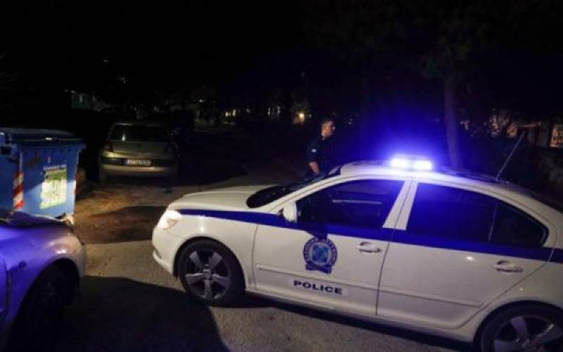 Μαχαίρωσαν 20χρονο σε εμπορικό κέντρο στο Μαρούσι