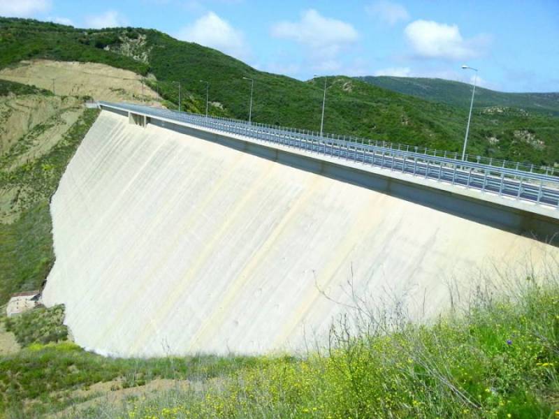 Γιατί καθυστερούν τα δίκτυα στο Φιλιατρινό;