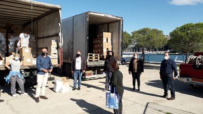 Τρόφιμα σε άπορους στην Πύλο