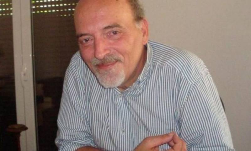 Απεβίωσε ο δημοσιογράφος Λάζαρος Χατζηνάκος