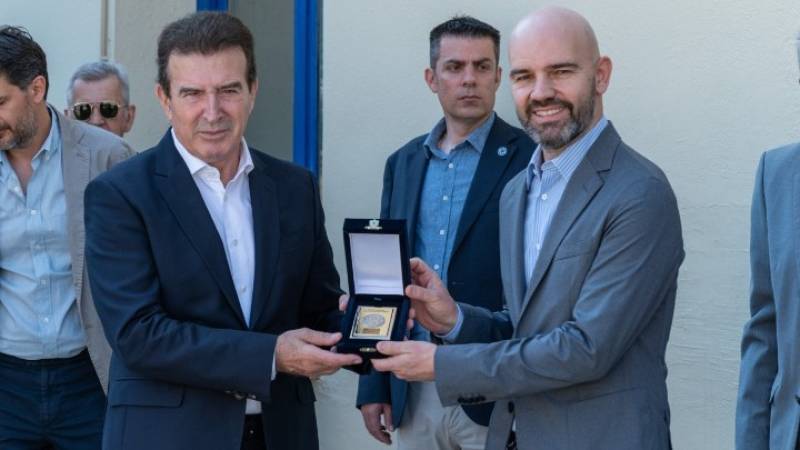 Δωρεά 10 οχημάτων SUV στη Διεύθυνση Αντιμετώπισης Οργανωμένου Εγκλήματος