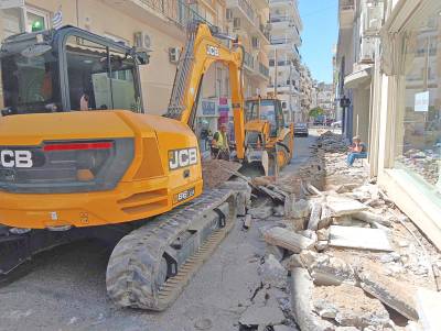 Καλαμάτα: Μεγάλη ταλαιπωρία οδηγών λόγω των έργων στο κέντρο