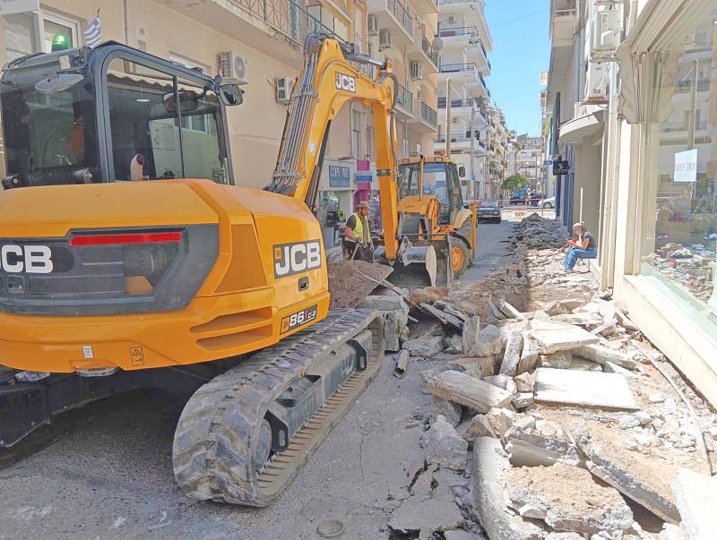 Καλαμάτα: Μεγάλη ταλαιπωρία οδηγών λόγω των έργων στο κέντρο