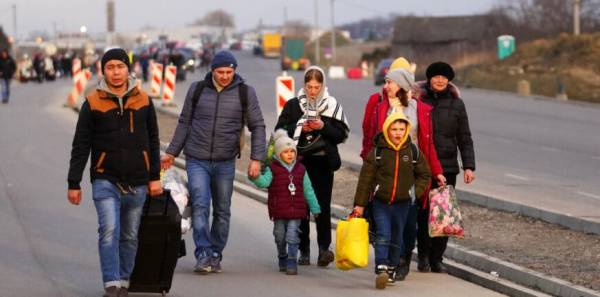 ΕΕ: Περισσότεροι από 300.000 Ουκρανοί έχουν εγκαταλείψει τη χώρα (βίντεο)