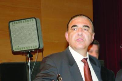 Τσώνης κατά ΠΑΜΕ για ματαίωση του συνεδρίου ΓΣΕΕ