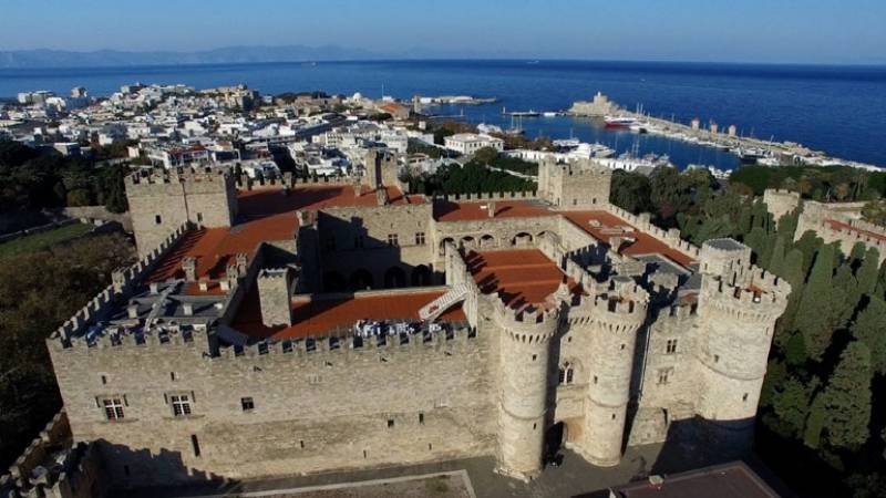 Υπεγράφη μνημόνιο συνεργασίας για την προστασία της Μεσαιωνικής Πόλης της Ρόδου