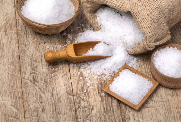 Έρευνα: Το πολύ αλάτι εξασθενεί την άμυνα του ανοσοποιητικού