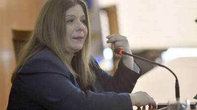 Συρεγγέλα: Στηρίζουμε ουσιαστικά τους εργαζόμενους γονείς