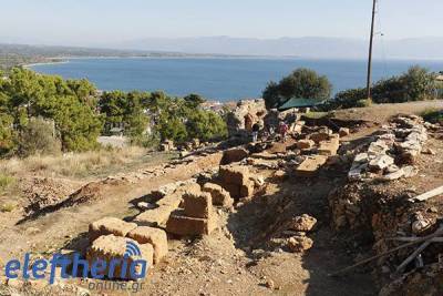 Απάντηση Μενδώνη σε Χαρίτση για αρχαία Κορώνη και παράκαμψη Πεταλιδίου