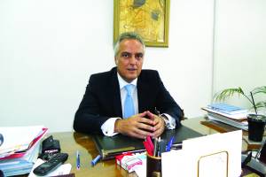 Μαργέλης σε Βαρουφάκη: “Απλήρωτοι παραμένουν οι δικαστικοί αντιπρόσωποι”
