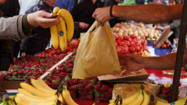 Προσοχή για νοθείες στην επιλογή των τροφίμων συνιστά το ΠΑΚΟΕ