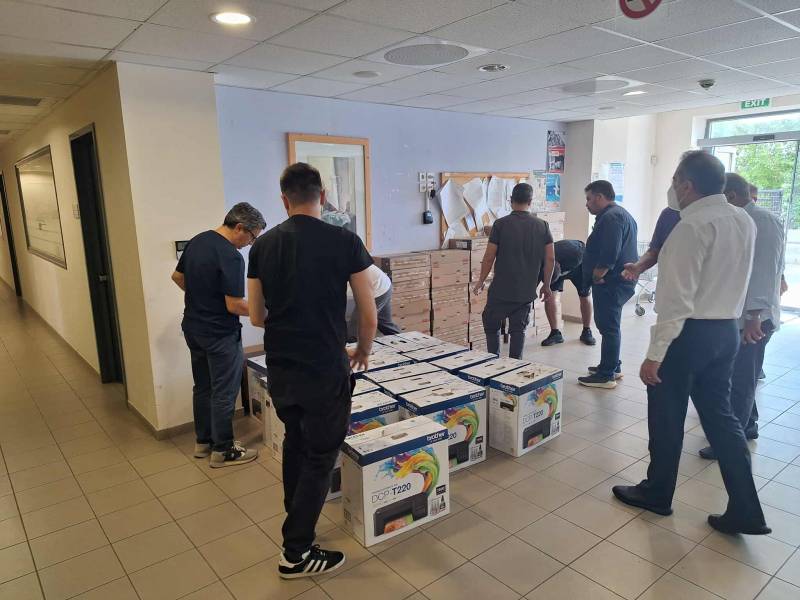 Δωρεά υπολογιστών και εκτυπωτών σε σχολεία της Καλαμάτας