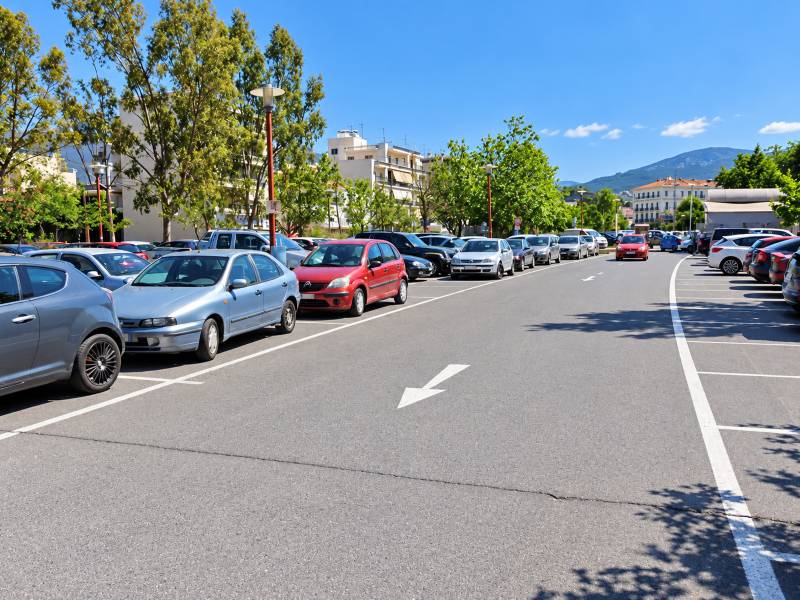 Στο επίκεντρο η νέα λειτουργία του πάρκινγκ στον Νέδοντα - Στη συζήτηση του Δημοτικού Συμβουλίου για τον προϋπολογισμό