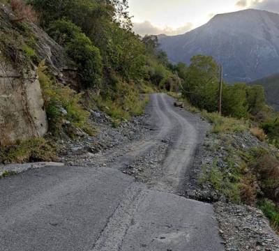 Ερώτηση Βελόπουλου για τους δρόμους της Αλαγονίας