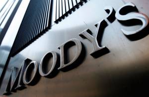 Ο οίκος Moody’s υποβάθμισε το αξιόχρεο πέντε ελληνικών τραπεζών