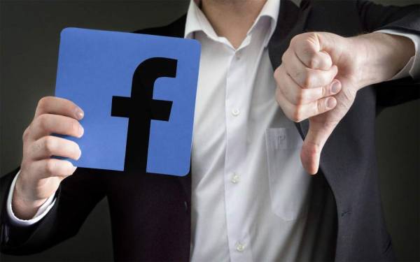 Περισσότερες από 400 εταιρείες μποϊκοτάρουν το Facebook