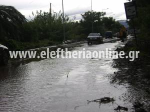 Πλημμύρισαν δρόμοι και υπόγεια στην Κυπαρισσία (φωτογραφίες)
