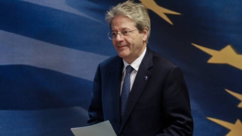Πάολο Τζεντιλόνι: Η ελληνική οικονομία βρίσκεται σε σωστό δρόμο