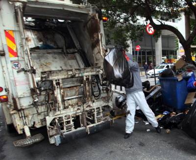 15 εργάτες με 8μηνη σύμβαση στην Καθαριότητα 