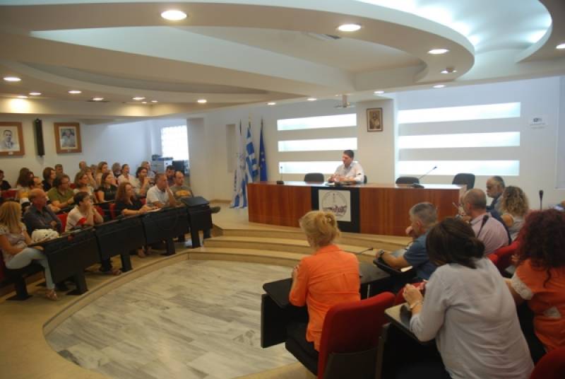 Συνάντηση Αθανασόπουλου με προσωπικό Δήμου Μεσσήνης