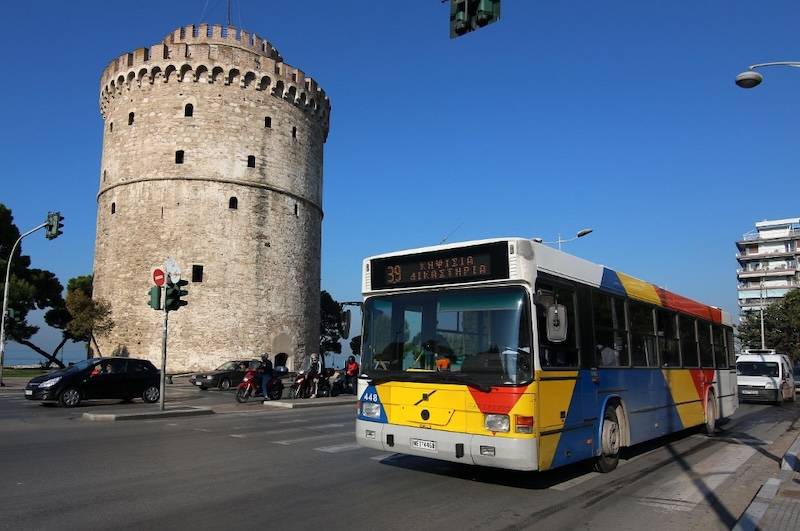 Θεσσαλονίκη: Μέχρι και τον Ιούνιο θα διατίθενται οι κλασικές χάρτινες κάρτες απεριόριστων διαδρομών του ΟΑΣΘ και τα χάρτινα εισιτήρια